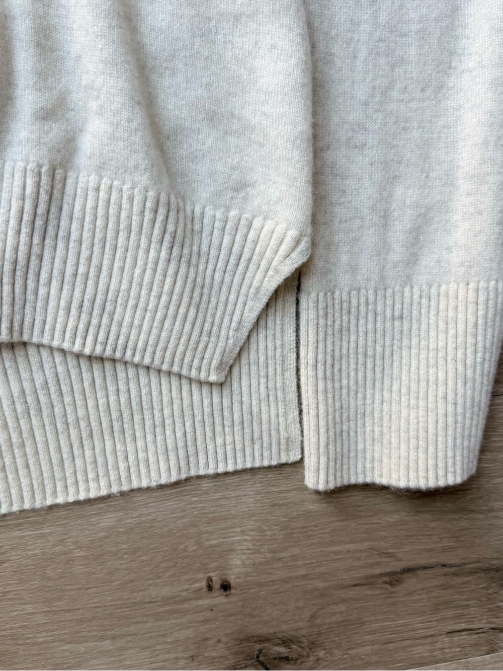 Abercrombie & Fitch 100% Cashmere Sweater Women’s XL Ivory relaxed boxy Hi Low - Picture 2 of 8